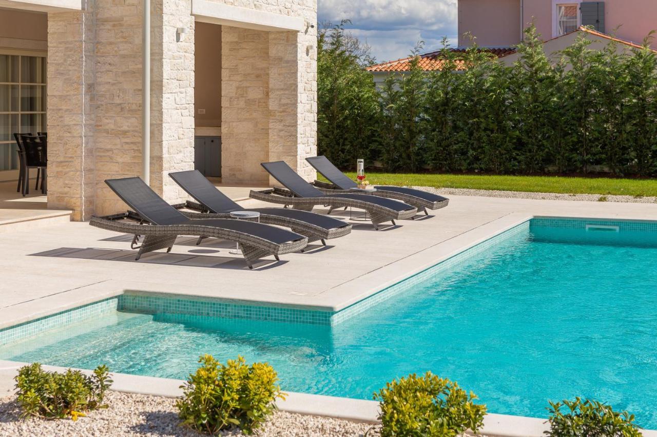 Villa Florence By Ilc-Istria Luxury Collection Brtonigla Exterior photo